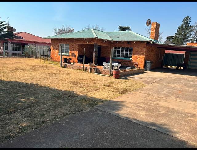 3 BEDROOM FREEHOLD FOR SALE IN CARLETONVILLE CENTRAL